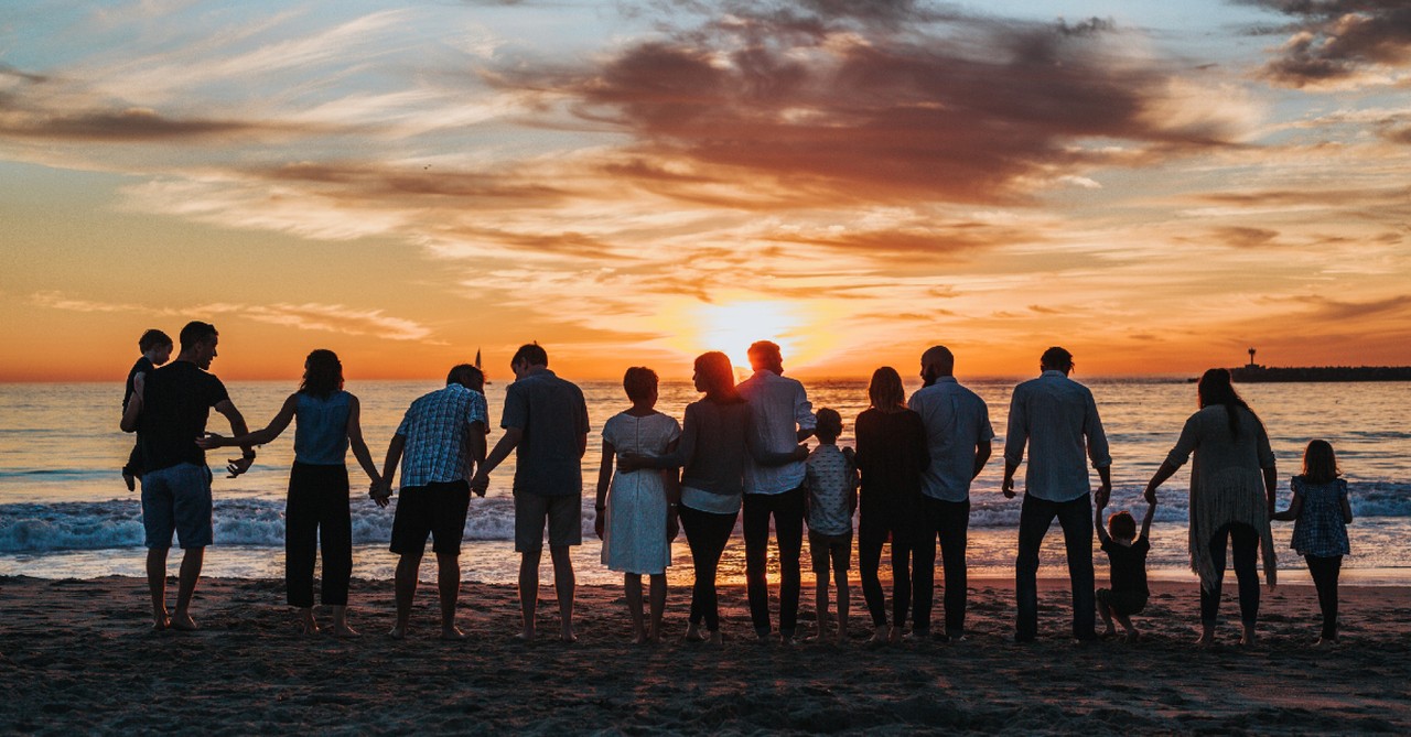 big family reunion at the beach