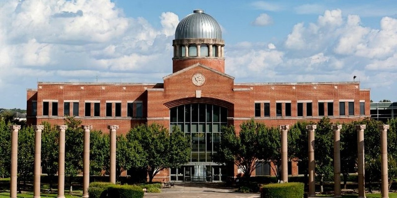 texas christian colleges, houston baptist