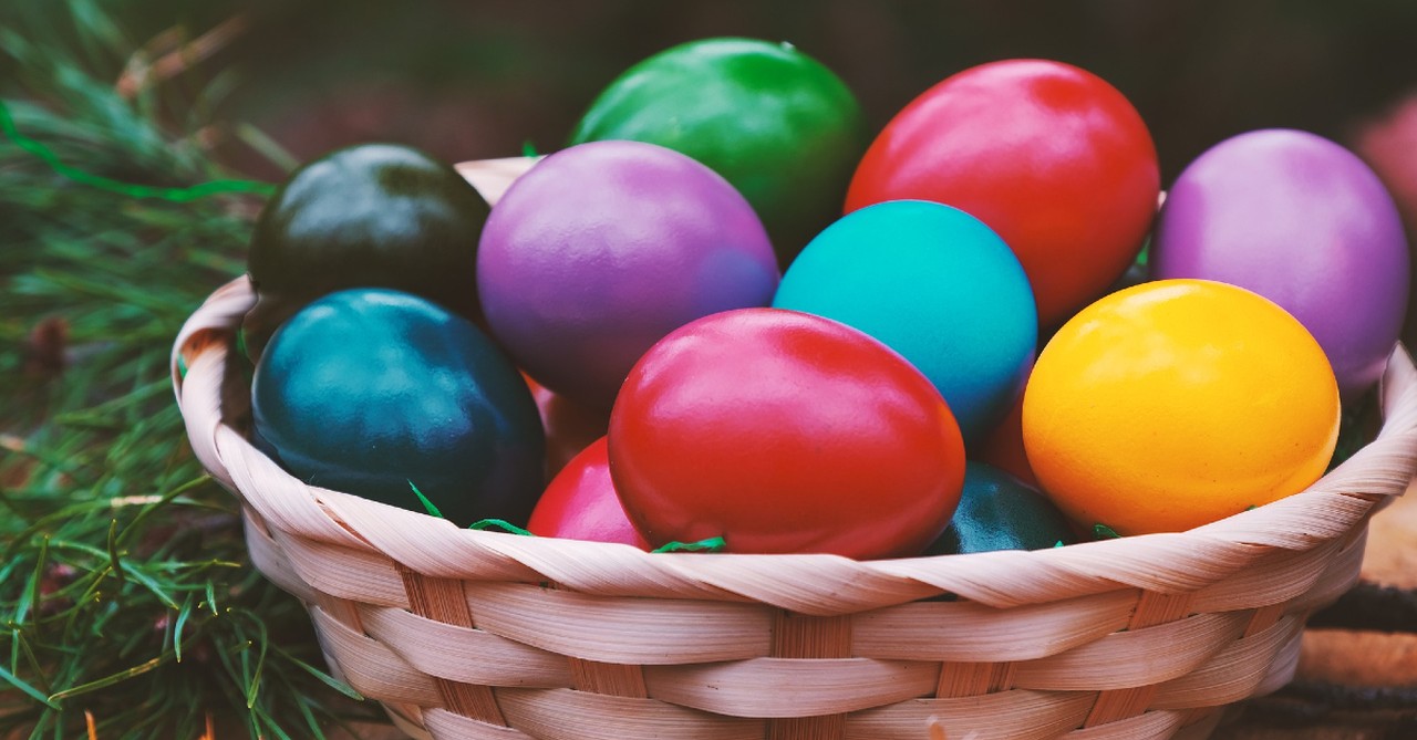 7. Fill Baskets with Symbols of Love