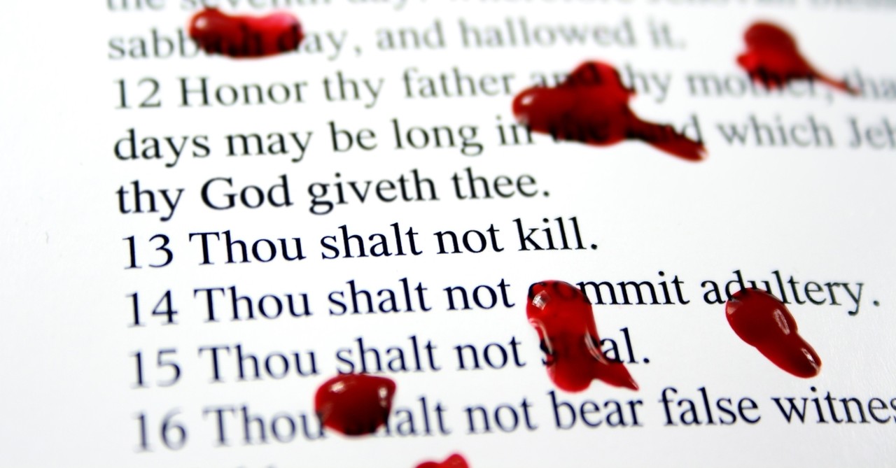 Thou shalt not kill with bloodstains