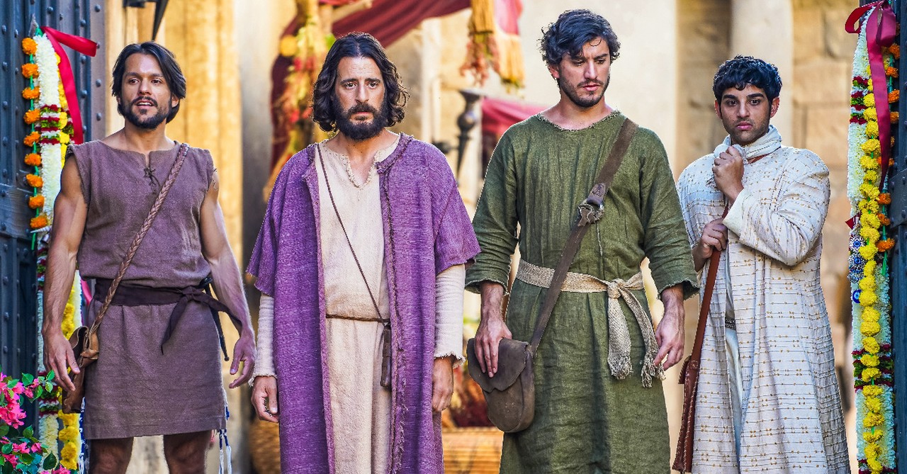 The Chosen, Jonathan Roumie Remains Humble while Portraying Jesus in 'The Chosen'