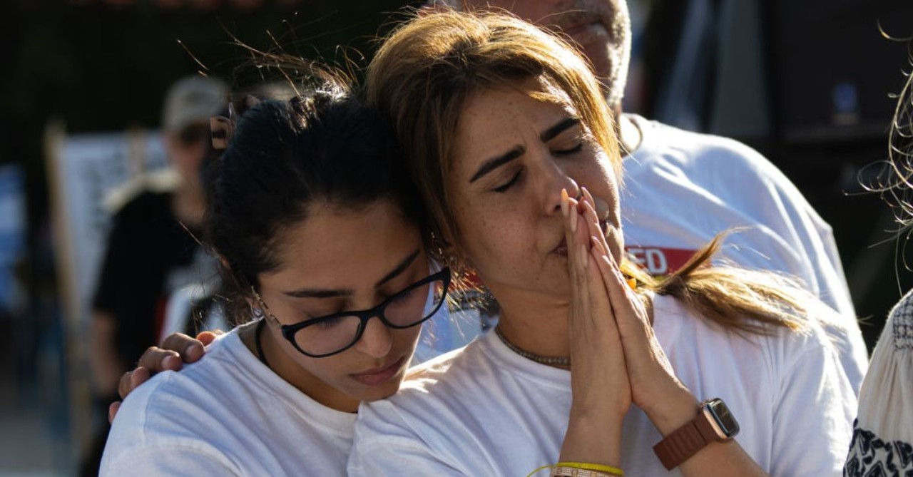 Family and friends of Hamas hostages hold a Shabbat dinner and prayer service for the missing.
