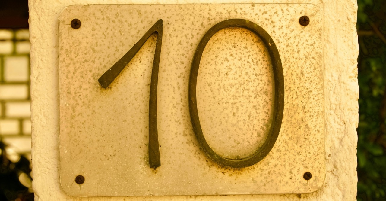 The number 10 on a sign