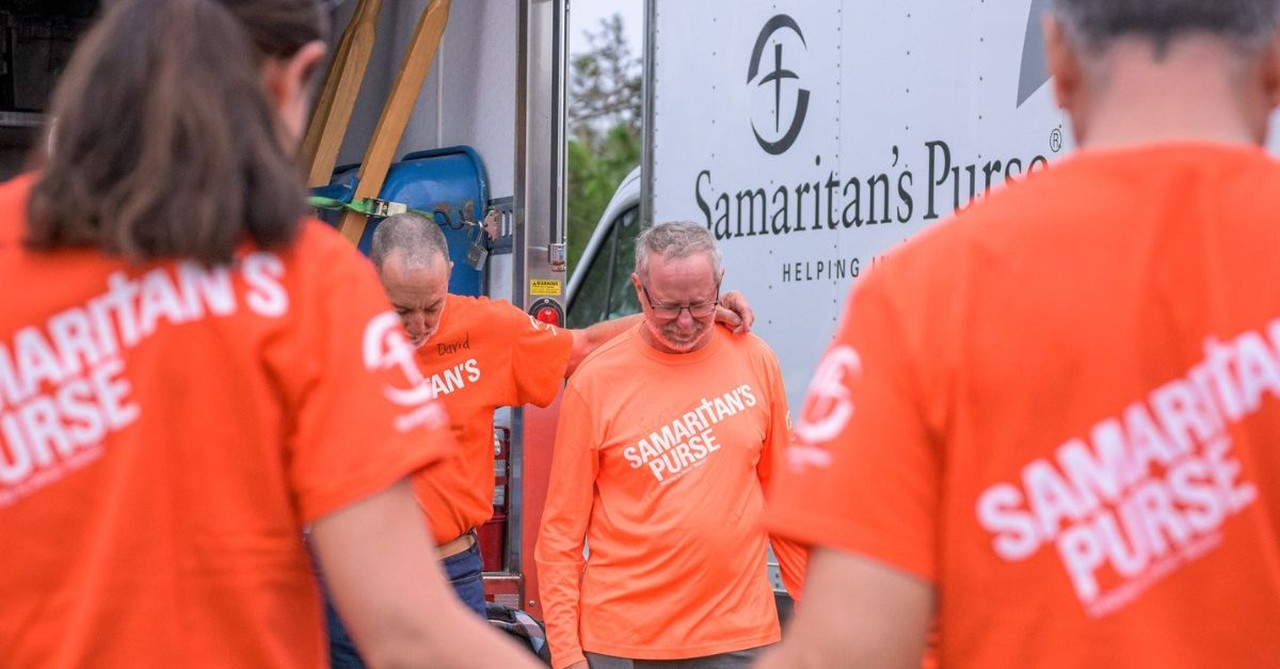 Samaritan’s Purse; volunteers; natural disaster; disaster relief