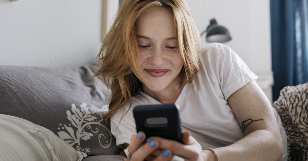 5 Dangers of Forming a Parasocial Relationship with AI