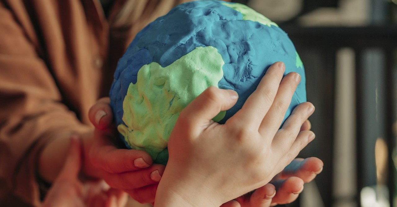 earth day craft kids planet holding the world