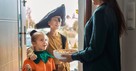 10 Ways to Show Christ’s Love to Trick-or-Treaters This Year