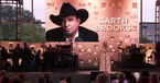  Garth Brooks Cries as Kelly Clarkson Sings His Song 'The Dance'