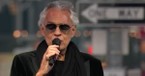 Andrea Bocelli Sings ‘Amazing Grace’ in the Middle of Times Square