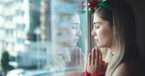 9 Practical Ways to Stay Spiritually Strong in the Holiday Hustle