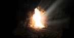 A Prayer for the One Who Desperately Needs Hope This Easter Sunday - Your Daily Prayer - April 20 