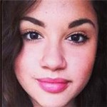 Mayra Flores