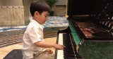 Five-Year-Old Piano Prodigy Plays Chopin
