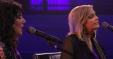 The Isaacs’ Beautiful Cover of ‘Oceans (Where Feet May Fail)’