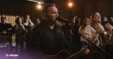 Matt Redman and Charity Gayle Sing ‘Let Me See Jesus’ and ‘Turn Your Eyes Upon Jesus’