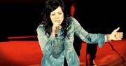 'Revelation Song' - Chris Tomlin And Kari Jobe Perform Brilliant Duet