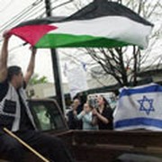 Thousands of Protesters Show Support for Palestinians
