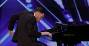 Piano Audition Turns Into Dance On America's Got Talent