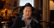 Rob Schneider Apologizes to Daughter Elle King in Emotional Interview with Tucker Carlson