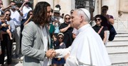 ‘The Chosen’ Actor Jonathan Roumie Meets Pope Leo XIV at Vatican, Calling it an 'Honor'