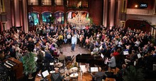 A Historic Gaither Homecoming: 250 Artists Gather Together with Bill Gaither Ahead of His 90th Birthday on I Go to the Rock, Out March 27 