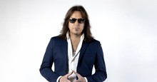 Stryper Frontman Michael Sweet Announces New Solo Album 'The Master Plan'
