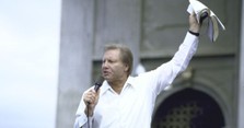 Swaggart Family Seeks Prayer as Jimmy Faces Continued Health Struggles
