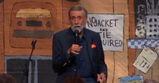 Ray Stevens Wows with Wonderful Live Performance of 'Dry Bones'