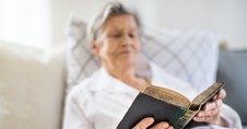 7 Ways to Pray When Your Body Is Weak, but Your Faith Is Strong