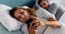 8 Signs You’re Emotionally Cheating
