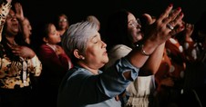 5 Ways Worship Helps You Resist Satan’s Lies
