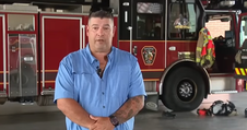 Firefighter Was Off-Duty, But He Didn’t Hesitate When Kids Were Trapped Under a Boat
