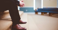 7 Ways to Love Your Pastor