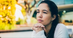 5 Ways to Let Go of a Past Relationship - Crosswalk Couples Devotional - May 13