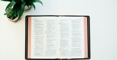 When and How Was the Bible Split into Chapters and Verses?