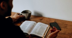 15 Verses Outside of the Gospels That Point to Christ
