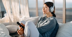 7 Peaceful Hymns to Encourage You in Times of Suffering