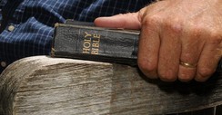 How Can I Remember to Read the Bible Every Day? 
