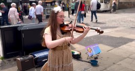 Stunning Violin Rendition of Neil Diamond's 'Sweet Caroline'