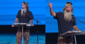 Phil Robertson’s Powerful Message on How Jesus Christ Brings Lasting Peace