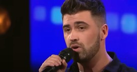 Young Man’s Awe-Inspiring Country Performance Scores Golden Buzzer