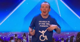 Comedian with Disability Brings the House Down and Earns Standing Ovation on Britain’s Got Talent