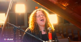 This Powerful 'Shout to the Lord' Performance Is a Must-Hear