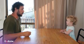 This Father’s Singing Lesson with His Toddler Is Pure Comedy Gold