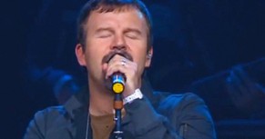 Inspiring Performance of 'Praise You In This Storm' by Casting Crowns