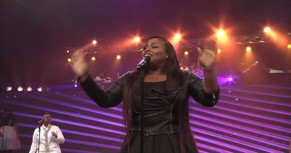 Beautiful Live Performance of 'Immediately' by Tasha Cobbs