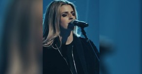 'Who You Say I Am' - Hillsong Worship