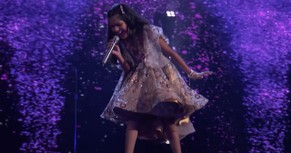 10-Year-Old Girl Dazzles AGT Crowd with Stunning 'Wrecking Ball' Cover