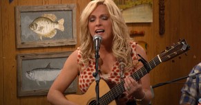 Rhonda Vincent’s Beautiful Version of 'Just A Closer Walk With Thee'