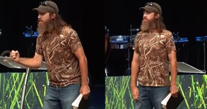 Jase Robertson Summarizes the Entire Bible in Under a Minute